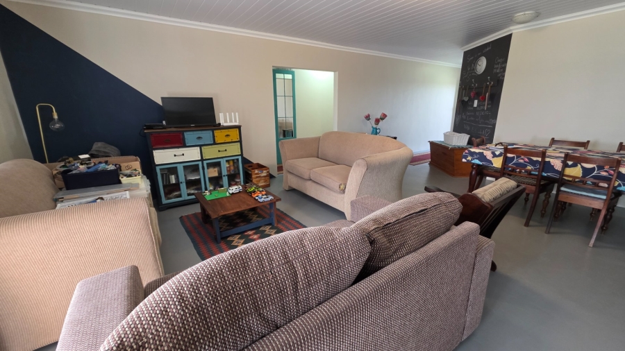 4 Bedroom Property for Sale in Hartenbos Heuwels Western Cape